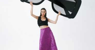 În acest sezon de sărbători, mergeți cu Vogue Eyewear.