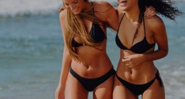 🌞✨ Zilele de iarnă pot fi cenușii, dar bronzul tău va rămâne strălucitor!